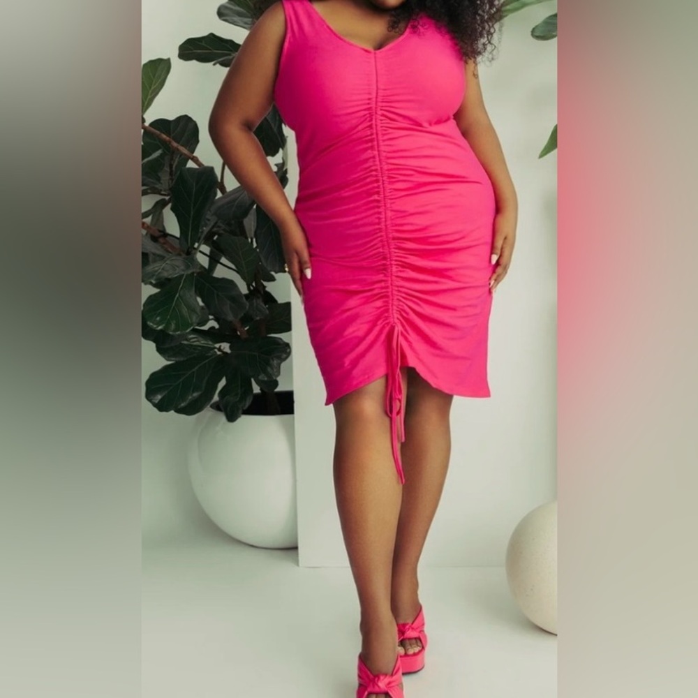 Elegant Hilary Macmillan Pink Sleeveless Dress